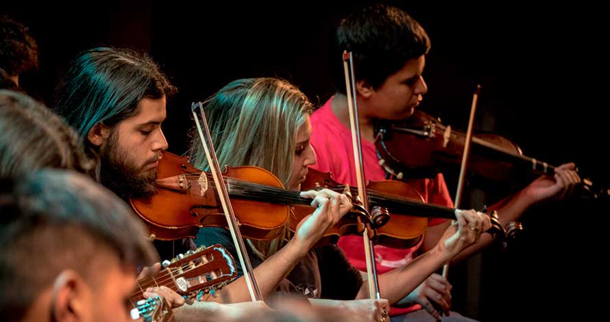 violines tocando